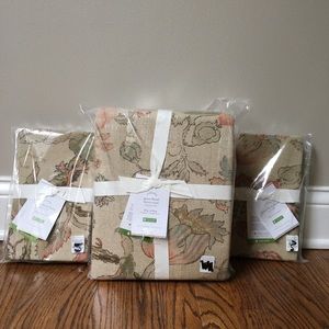 Pottery Barn Grace King Duvet Cover & 2 Euro Shams